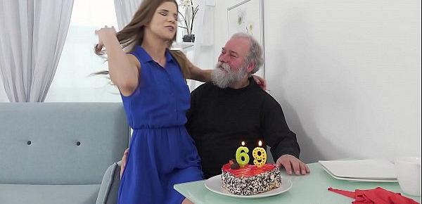  Old-n-Young.com - Sarah Kay - Happy birthday and happy orgasm!